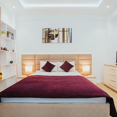 Color Apartments Corneliu Coposu 1A street Bucureşti Exterior foto