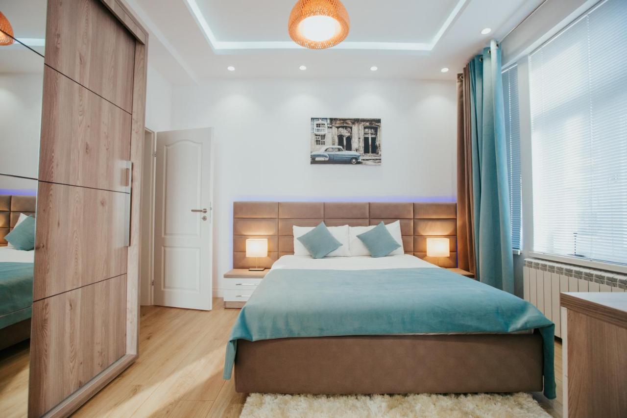 Color Apartments Corneliu Coposu 1A street Bucureşti Exterior foto