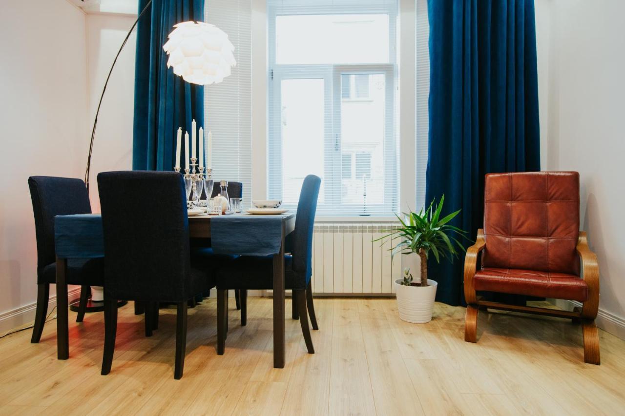 Color Apartments Corneliu Coposu 1A street Bucureşti Exterior foto